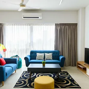 Apartment By The Sea Beach Front, Batu Ferringhi